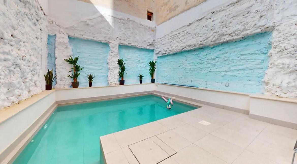 Apartamentos Breton 17 Double Deluxe Alicante Esterno foto